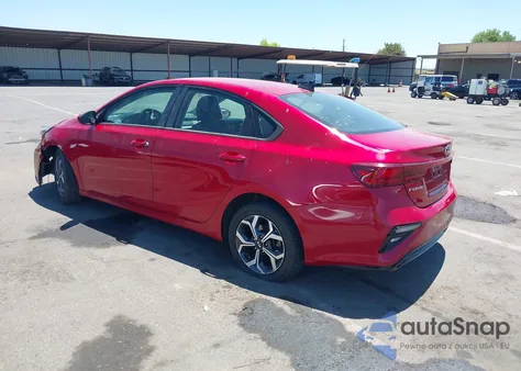 2021 Kia Forte Lxs из США, поврежденный, VIN 3KPF24AD0ME330652